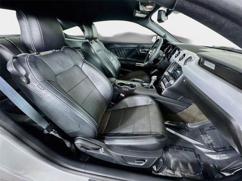 Used 2016 Ford Mustang Premium RWD image 22