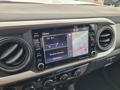 Used 2023 Toyota Tacoma SR5 AWD/4WD image 14