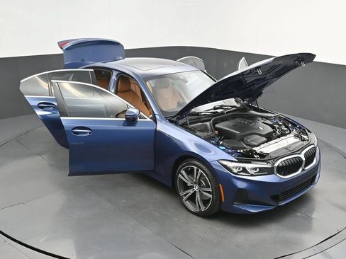 Used 2024 BMW 330i Sedan w/ Premium Package RWD image 55