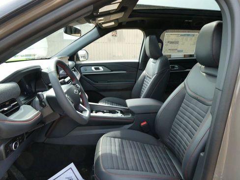 New 2026 Ford Explorer ST-Line AWD/4WD image 18