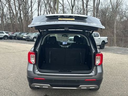 Certified 2022 Ford Explorer XLT w/ Equipment Group 202A image 29