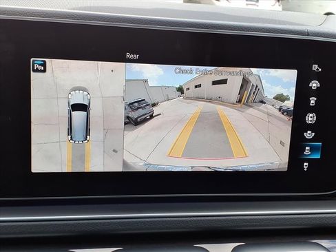 Used 2022 Mercedes-Benz GLS 580 4MATIC image 29