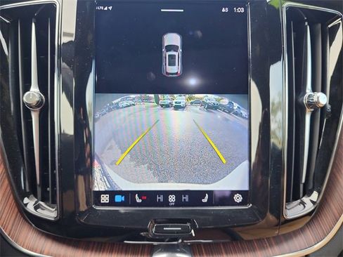 Used 2023 Volvo XC60 B5 Ultimate image 24