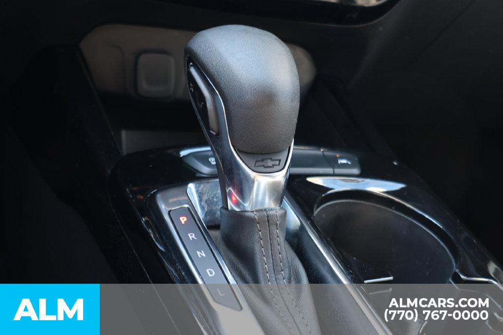 Used 2025 Chevrolet Trax LT FWD image 40