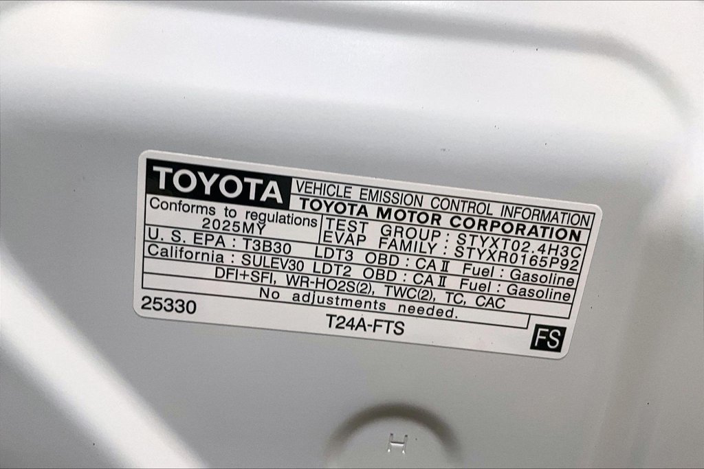 Used 2025 Toyota 4Runner TRD Off-Road AWD/4WD image 33
