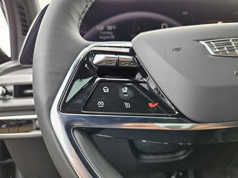 New 2026 Cadillac Vistiq Sport image 32