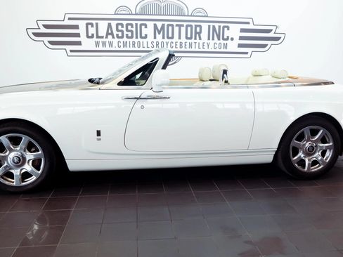 Used 2011 Rolls-Royce Phantom Drophead Coupe RWD image 5