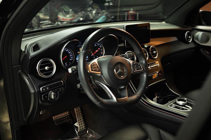 Used 2019 Mercedes-Benz GLC 300 4MATIC Coupe w/ AMG Line image 10
