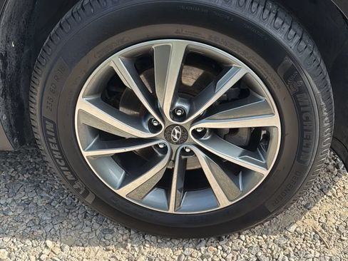 Used 2019 Hyundai Santa Fe FWD image 44