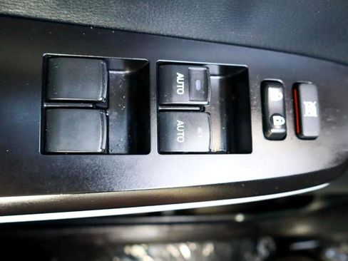 Used 2018 Toyota Tundra Platinum image 24