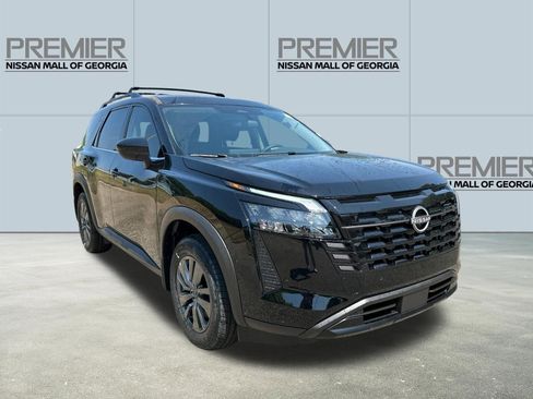 New 2026 Nissan Pathfinder SV w/ SV Premium Package FWD image 3