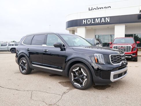 Used 2025 Kia Telluride S FWD image 1