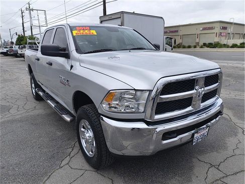 Used 2018 RAM 2500 Tradesman w/ Chrome Appearance Group AWD/4WD image 2