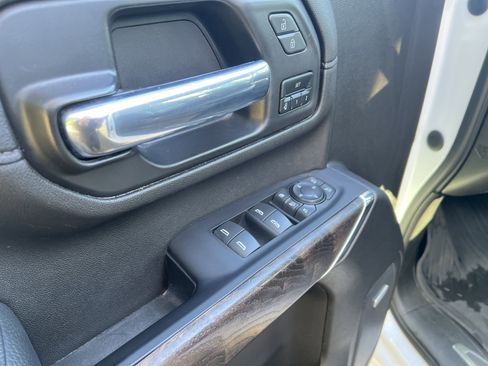 Used 2023 GMC Sierra 2500 Denali w/ Denali Ultimate Package image 16