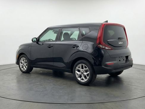Used 2025 Kia Soul LX w/ LX Technology Package image 6