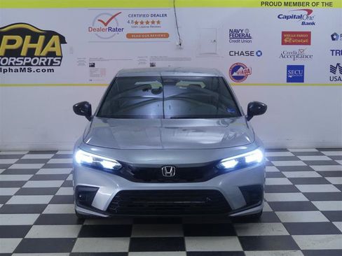 Used 2024 Honda Civic Sport image 2