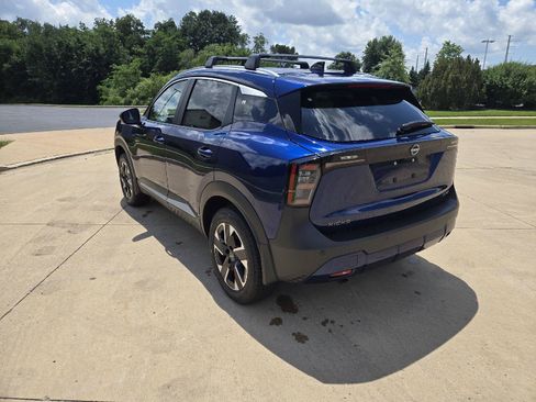 New 2026 Nissan Kicks SV w/ Cold Weather Package AWD/4WD image 6