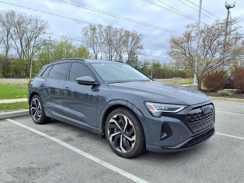 Used 2024 Audi Q8 e-tron Premium Plus AWD/4WD image 1
