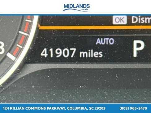 Used 2022 Nissan Pathfinder SV AWD/4WD image 29