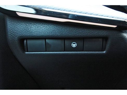 New 2025 Nissan Kicks SR w/ Illumination Package image 14