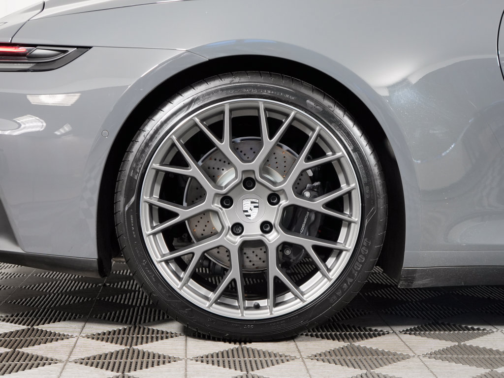 Certified 2025 Porsche 911 Carrera w/ Premium Package RWD image 21