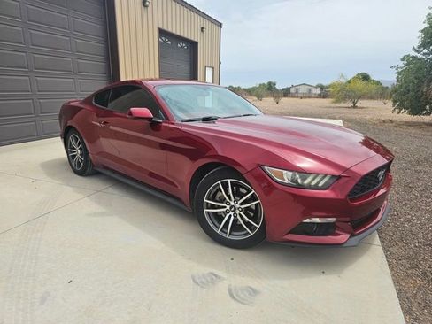 Used 2016 Ford Mustang Coupe RWD image 15