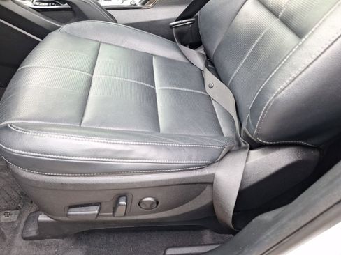 Used 2022 Kia Telluride EX w/ EX Premium Package image 15