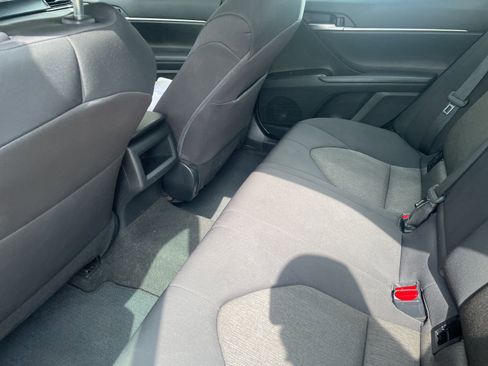 Used 2024 Toyota Camry LE FWD image 15