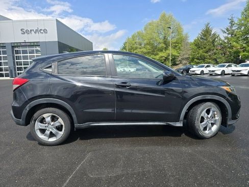 Used 2019 Honda HR-V LX image 16