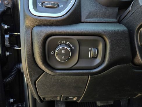 New 2026 RAM 2500 Big Horn AWD/4WD image 12