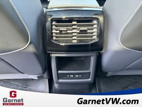 Used 2023 Volkswagen ID.4 Pro S image 37