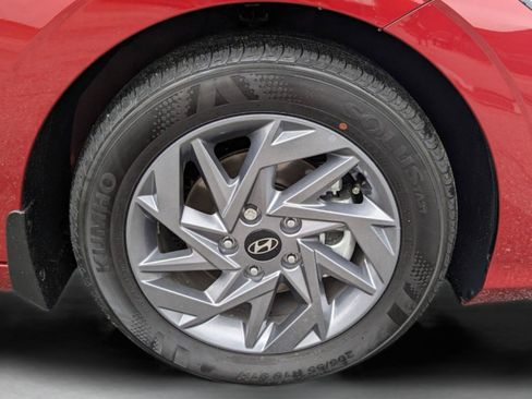 Certified 2025 Hyundai Elantra Sport FWD image 11
