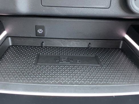 Used 2025 Nissan Rogue SL w/ SL Premium Package image 25