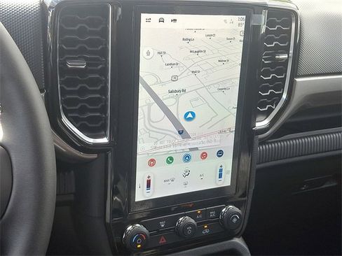 New 2025 Ford Ranger XLT w/ FX4 Off-Road Package image 7