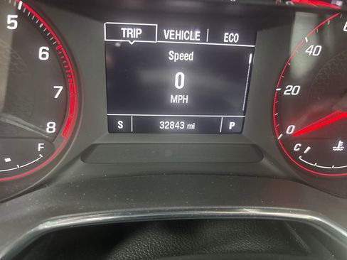 Used 2023 Chevrolet TrailBlazer RS w/ Sun and Liftgate Package image 22