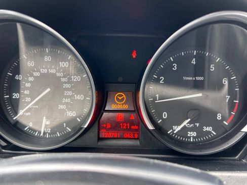 Used 2014 BMW Z4 sDrive28i RWD image 19