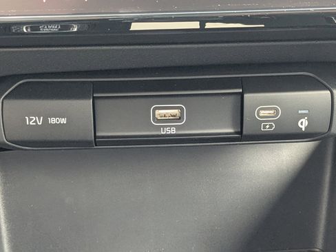 New 2025 Kia Niro SX image 27