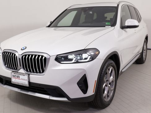 Used 2022 BMW X3 xDrive30i w/ Premium Package 2 image 4