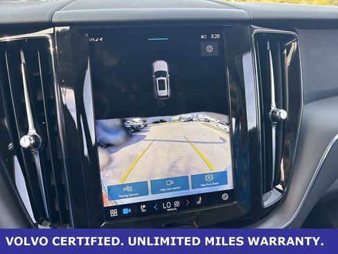 Certified 2025 Volvo XC60 B5 Core image 19