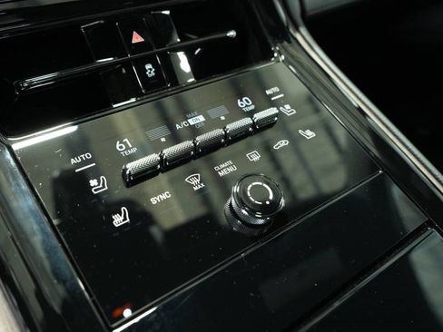 New 2025 Porsche Panamera 4 image 23