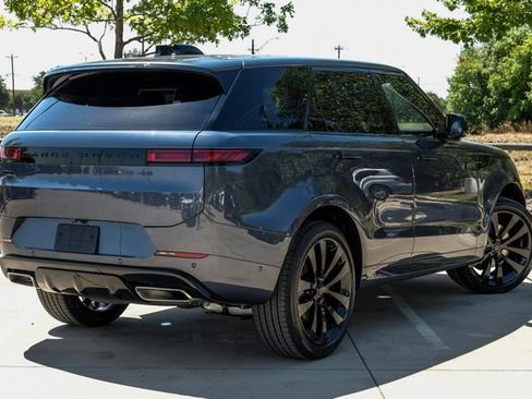 New 2026 Land Rover Range Rover Sport Dynamic SE AWD/4WD image 11