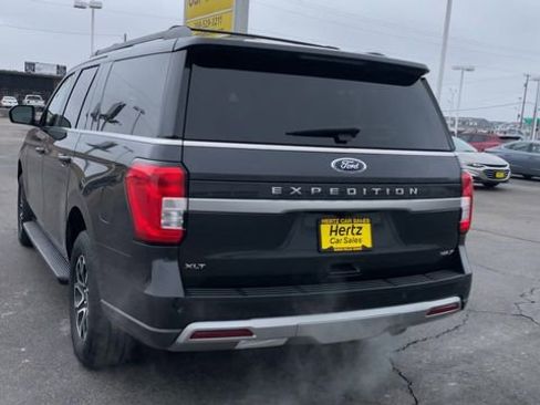 Used 2024 Ford Expedition Max XLT image 8