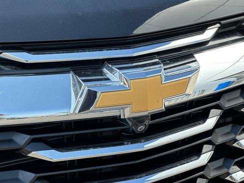 Used 2025 Chevrolet Equinox LT w/ Safety and Technology Package FWD image 38