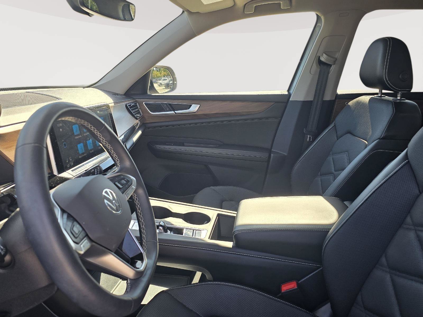 Certified 2024 Volkswagen Atlas SE AWD/4WD image 7