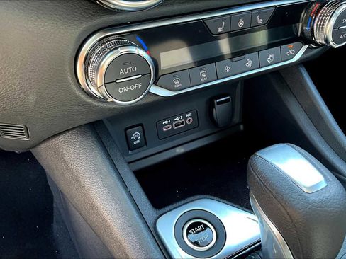 Certified 2025 Nissan Sentra SV w/ All-Weather Package FWD image 14