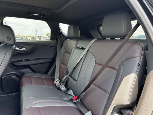 Certified 2025 Chevrolet Blazer RS w/ Enhanced Convenience Package FWD image 27