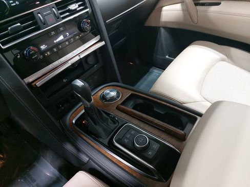 Certified 2024 Nissan Armada SL w/ Captain's Chairs Package image 28