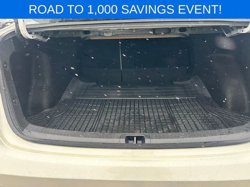 Used 2020 Toyota Corolla LE image 33