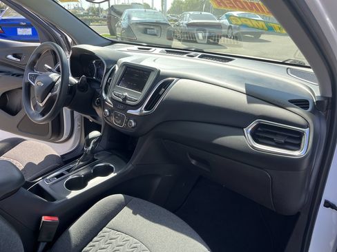 Used 2022 Chevrolet Equinox LT FWD image 26