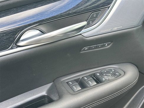 Used 2023 Cadillac XT5 Premium Luxury image 17